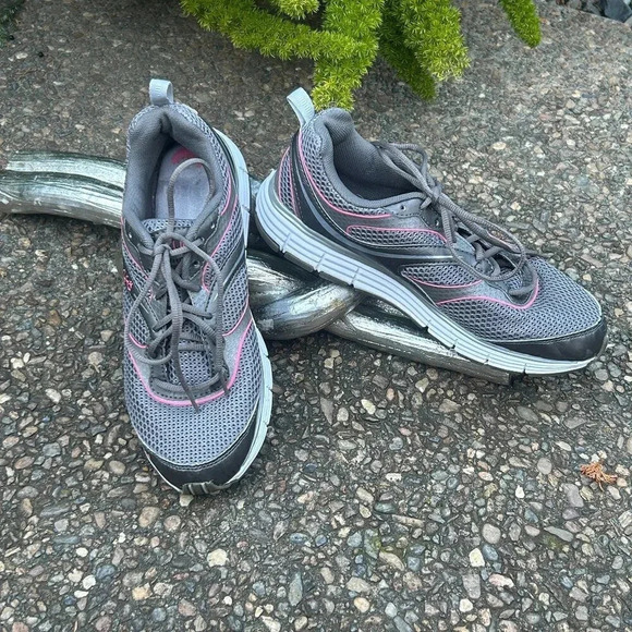 Ryka Shoes - Ryka Women's Gray Illusion 2 Running Shoes Size 9.5